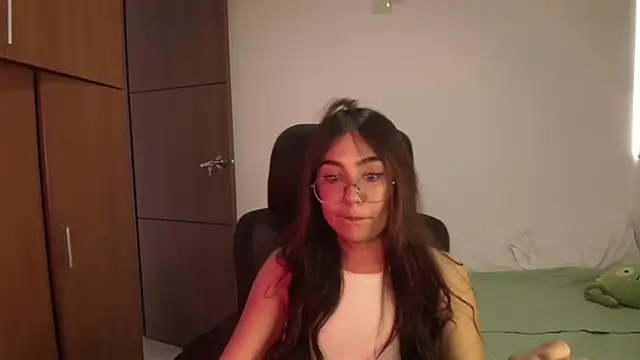 abbyyandmaxx online show from 25, 5, 2026