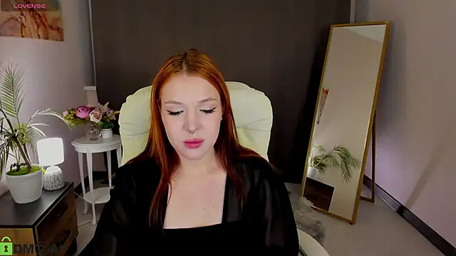 Snapshot of Kessi_fox chatting on 6, 5, 2026 Kessi fox online show from 6, 5, 2026