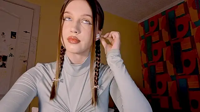 Snapshot of Katrinethequeen chatting on 19, 5, 2026 Katrinethequeen online show from 19, 5, 2026