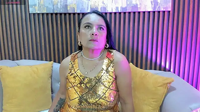 Roxanna moore online show from 30, 4, 2026