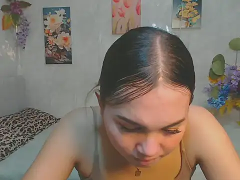 Snapshot of ur_asiankat chatting on 14, 5, 2026 ur asiankat online show from 14, 5, 2026