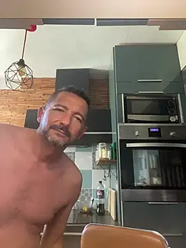 Snapshot of daddy3945 chatting on 14, 6, 2026 daddy3945 online show from 14, 6, 2026