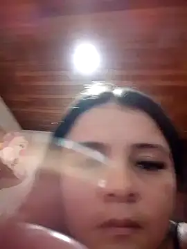 Snapshot of tuzorrit chatting on 25, 5, 2026 tuzorrit online show from 25, 5, 2026