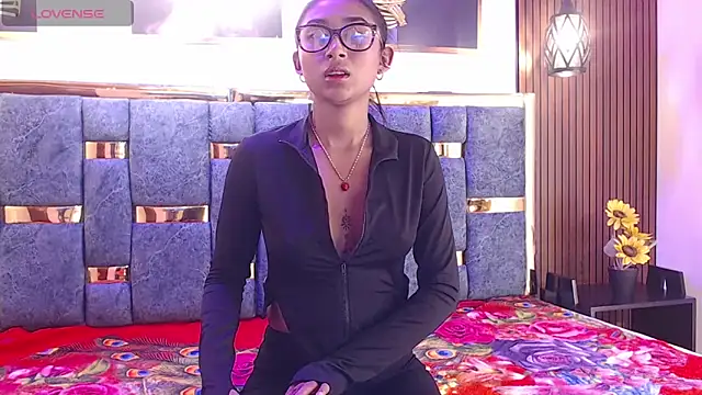 Snapshot of Mia_konor06 chatting on 28, 5, 2026 Mia konor06 online show from 28, 5, 2026