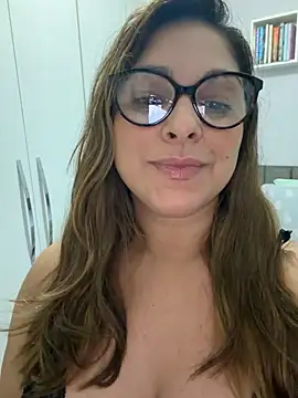 Snapshot of Mariiii_morena chatting on 29, 6, 2026 Mariiii morena online show from 29, 6, 2026