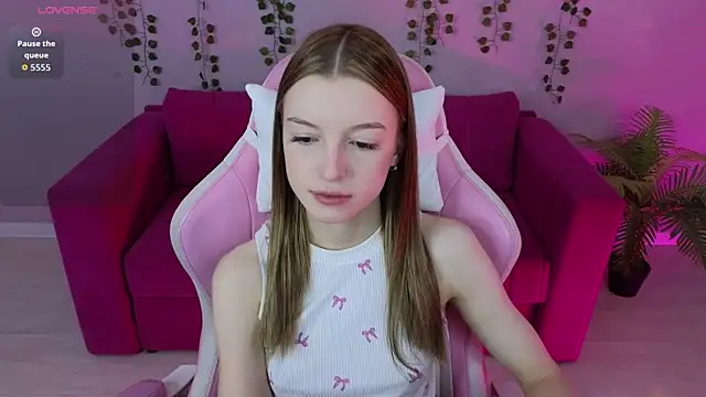 Eva Th0mpson online show from 3, 6, 2026