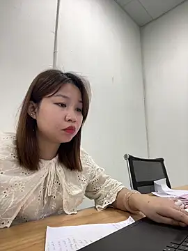 LYNAIA20 online show from 3, 5, 2026