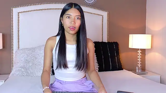 Snapshot of hanaluna_ chatting on 17, 7, 2026 hanaluna online show from 17, 7, 2026