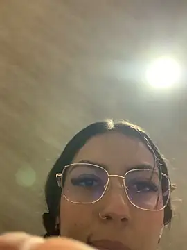 Snapshot of Julieth_ec chatting on 4, 6, 2026 Julieth ec online show from 4, 6, 2026