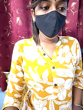Snapshot of Menaxi_Baby7 chatting on 21, 6, 2026 Menaxi Baby7 online show from 21, 6, 2026