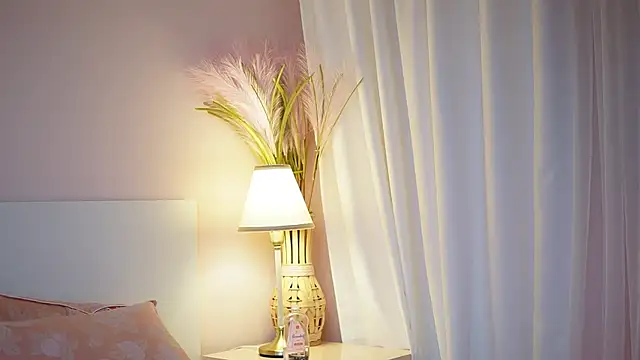 Snapshot of AdelineMoon chatting on 10, 6, 2026 AdelineMoon online show from 10, 6, 2026