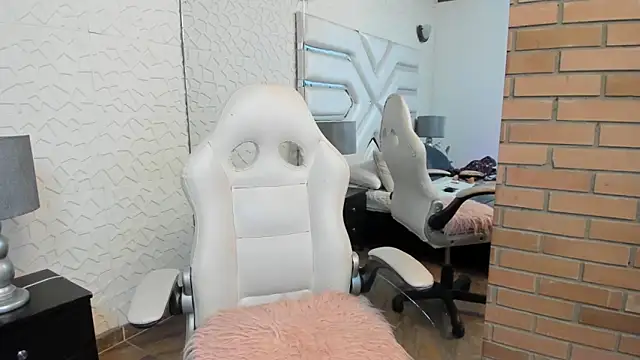 Snapshot of KattyLilli chatting on 15, 6, 2026 KattyLilli online show from 15, 6, 2026