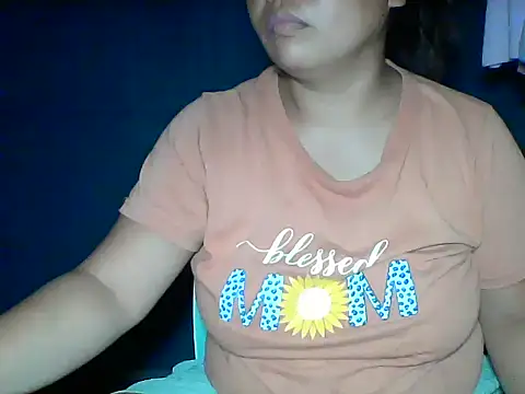 Snapshot of MommyKaye30 chatting on 22, 5, 2026 MommyKaye30 online show from 22, 5, 2026