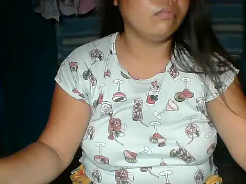 Snapshot of MommyKaye30 chatting on 5, 6, 2026 MommyKaye30 online show from 5, 6, 2026