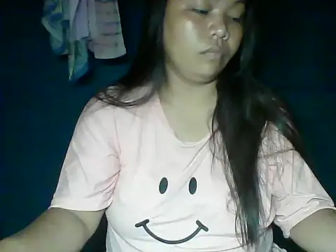 Snapshot of MommyKaye30 chatting on 8, 6, 2026 MommyKaye30 online show from 8, 6, 2026