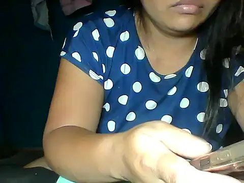 Snapshot of MommyKaye30 chatting on 9, 6, 2026 MommyKaye30 online show from 9, 6, 2026