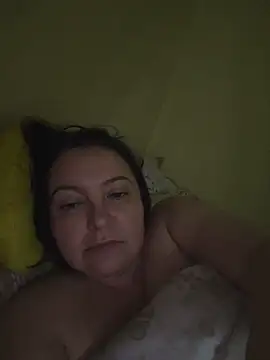 Snapshot of EmmaEmmy40 chatting on 17, 5, 2026 EmmaEmmy40 online show from 17, 5, 2026