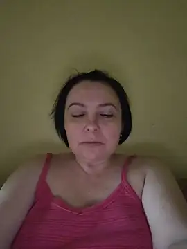 Snapshot of EmmaEmmy40 chatting on 27, 5, 2026 EmmaEmmy40 online show from 27, 5, 2026
