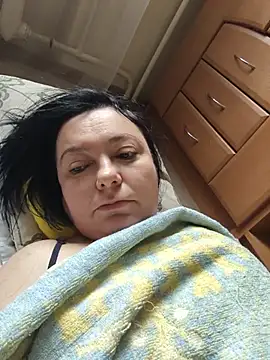 Snapshot of EmmaEmmy40 chatting on 7, 7, 2026 EmmaEmmy40 online show from 7, 7, 2026