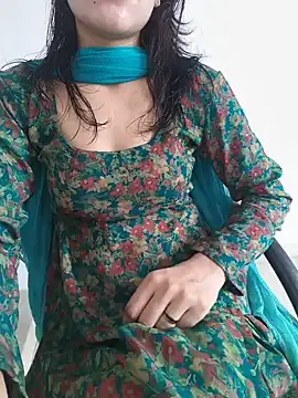 Snapshot of zoya_baby_ chatting on 20, 7, 2026 zoya baby online show from 20, 7, 2026