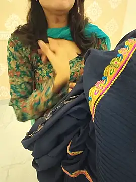 Snapshot of zoya_baby_ chatting on 6, 8, 2026 zoya baby online show from 6, 8, 2026