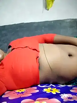 Snapshot of indian-couple9 chatting on 2, 6, 2026 indian-couple9 online show from 2, 6, 2026