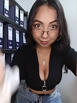 Snapshot of JENNIFER__03 chatting on 9, 6, 2026 JENNIFER 03 online show from 9, 6, 2026