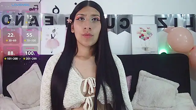 Snapshot of Sara_Blum chatting on 12, 6, 2026 Sara Blum online show from 12, 6, 2026