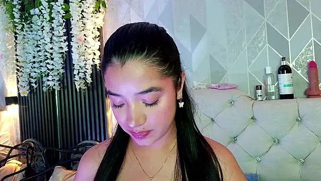 Snapshot of Zaira_bonny chatting on 9, 6, 2026 Zaira bonny online show from 9, 6, 2026