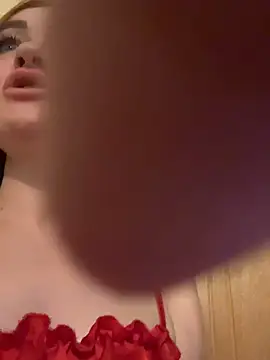 Snapshot of CherryChaos_ chatting on 18, 6, 2026 CherryChaos online show from 18, 6, 2026