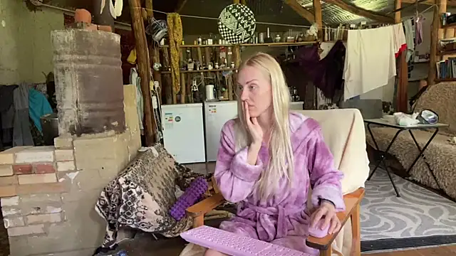 Snapshot of wildforestmuse_ chatting on 17, 6, 2026 wildforestmuse online show from 17, 6, 2026