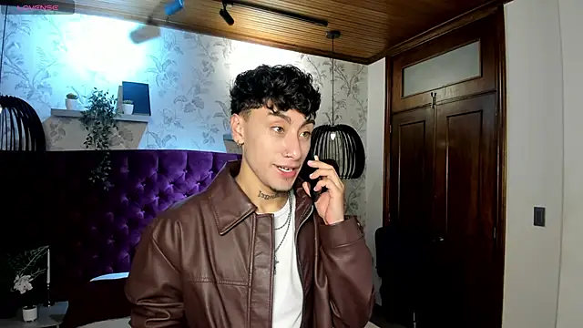 Snapshot of Spencerwhite_ chatting on 9, 6, 2026 Spencerwhite online show from 9, 6, 2026