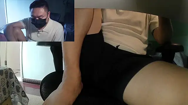 Snapshot of mrcake666 chatting on 18, 5, 2026 mrcake666 online show from 18, 5, 2026