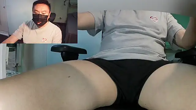 Snapshot of mrcake666 chatting on 26, 5, 2026 mrcake666 online show from 26, 5, 2026