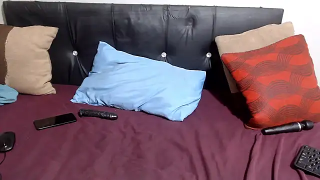 Snapshot of petitekaylaXxx chatting on 7, 6, 2026 petitekaylaXxx online show from 7, 6, 2026