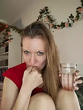 Snapshot of Candy_Cougar chatting on 27, 6, 2026 Candy Cougar online show from 27, 6, 2026