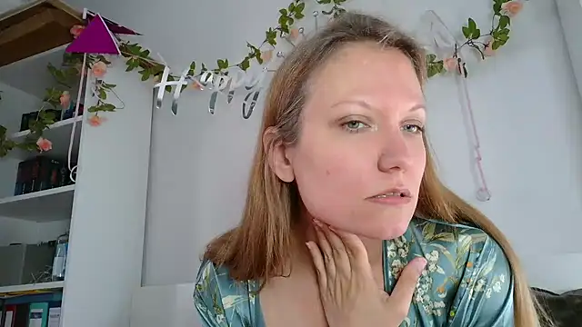 Snapshot of Candy_Cougar chatting on 25, 7, 2026 Candy Cougar online show from 25, 7, 2026