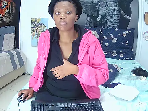 Snapshot of DivineShady chatting on 11, 5, 2026 DivineShady online show from 11, 5, 2026