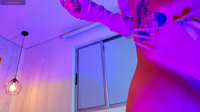 Snapshot of Ey_Im_simone_ chatting on 31, 5, 2026 Ey Im simone online show from 31, 5, 2026