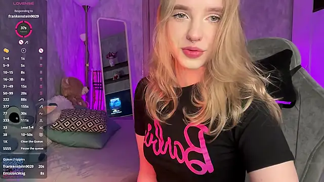 Snapshot of Eve_Dark_Side chatting on 2, 6, 2026 Eve Dark Side online show from 2, 6, 2026