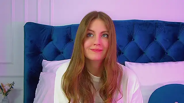 Snapshot of SofiaSarvains chatting on 11, 5, 2026 SofiaSarvains online show from 11, 5, 2026