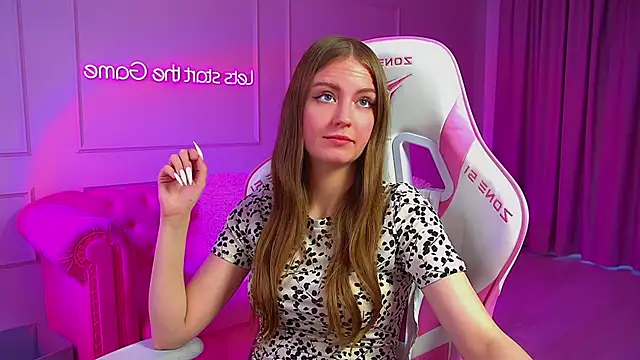 Snapshot of SofiaSarvains chatting on 11, 6, 2026 SofiaSarvains online show from 11, 6, 2026