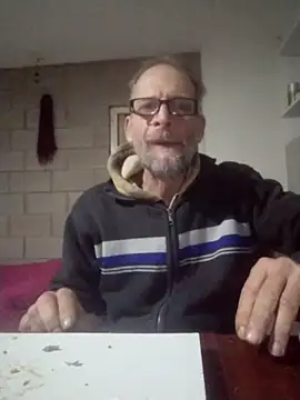 Snapshot of CulturedBus909 chatting on 27, 5, 2026 CulturedBus909 online show from 27, 5, 2026