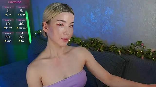 Snapshot of LindaThackerr chatting on 27, 7, 2026 LindaThackerr online show from 27, 7, 2026