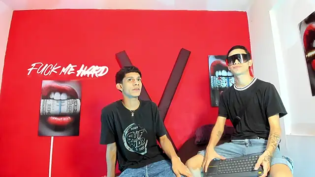 Snapshot of TWINKS_BOYSX chatting on 16, 6, 2026 TWINKS BOYSX online show from 16, 6, 2026