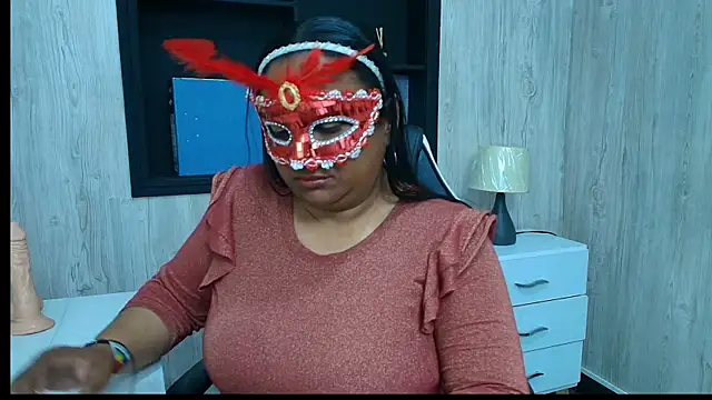 Snapshot of Rachell_Carter chatting on 19, 6, 2026 Rachell Carter online show from 19, 6, 2026