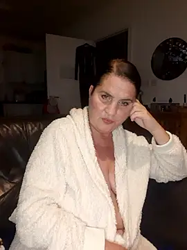 Velvet-Milf online show from 14, 6, 2026