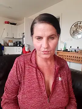 Velvet-Milf online show from 16, 6, 2026