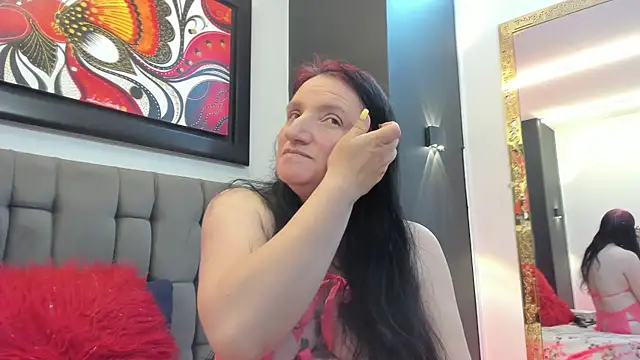Snapshot of CloeMature chatting on 5, 7, 2026 CloeMature online show from 5, 7, 2026