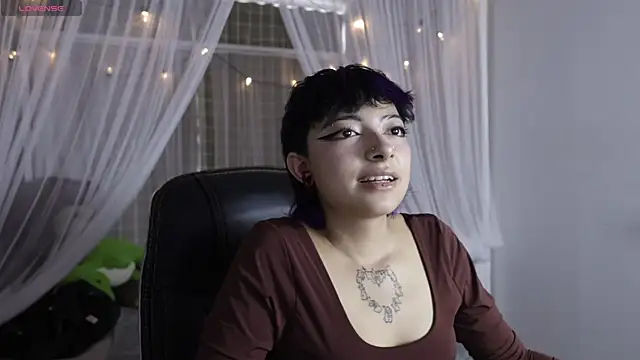 shiny wolf online show from 24, 6, 2026
